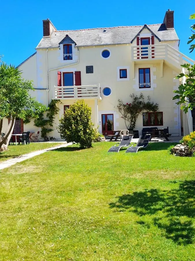 Bed & Breakfast Les Hortensias Gr 34 - Chambres D'Hotes Trevou-Treguignec