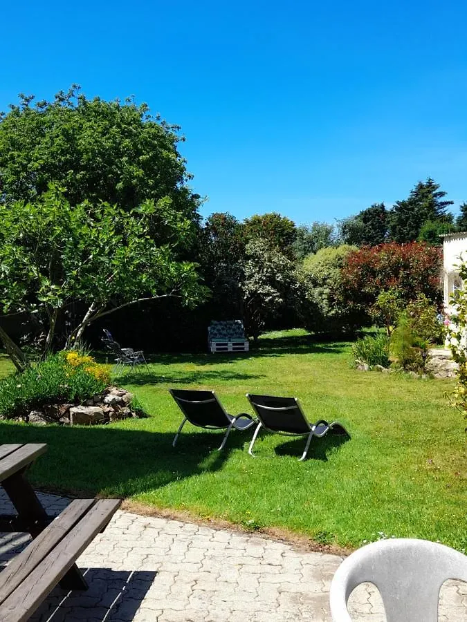 Bed & Breakfast Les Hortensias Gr 34 - Chambres D'Hotes Trevou-Treguignec