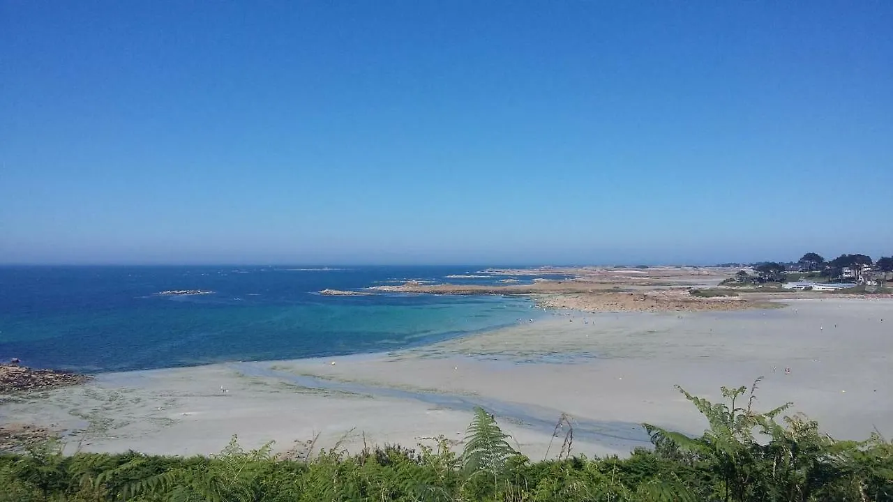 Les Hortensias Gr 34 - Chambres D'Hotes Trevou-Treguignec Bed & Breakfast