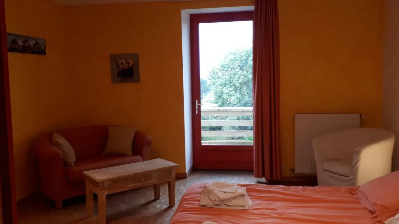 Les Hortensias Gr 34 - Chambres D'Hotes Trevou-Treguignec Bed & Breakfast